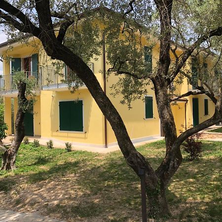Apartmán Ca' De L'Achille Torri Del Benaco Exteriér fotografie